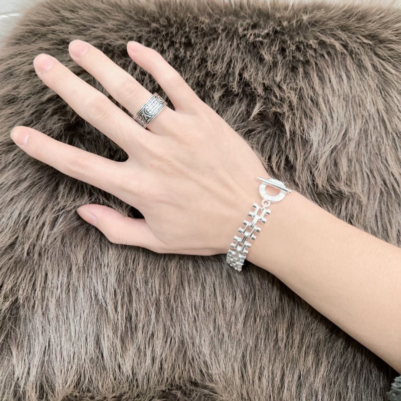 T*f*ny bracelets